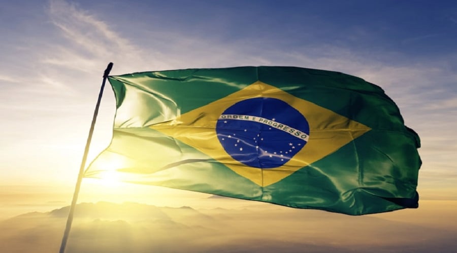 brazil-flag-waving-mast.jpg